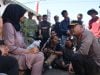 Kapolres Bulukumba Santai Tenangkan Massa Demontrasi