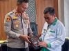 Bupati Dapat Hadiah Tas Eksekutif dari Kapolres Tator